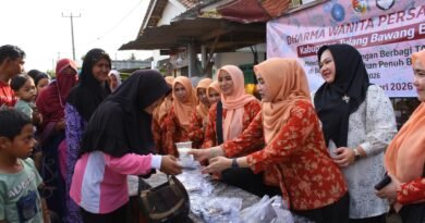 Semangat Ramadhan, DWP dan TP PKK Tubaba Berbagi Takjil di Tiga Kecamatan Semangat Ramadhan, DWP dan TP PKK Tubaba Berbagi Takjil di Tiga Kecamatan