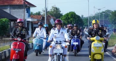 Semarak HUT ke-17, Bupati Tubaba dan Forkopimda Tampil Unik dengan Motor Klasik Semarak HUT ke-17, Bupati Tubaba dan Forkopimda Tampil Unik dengan Motor Klasik