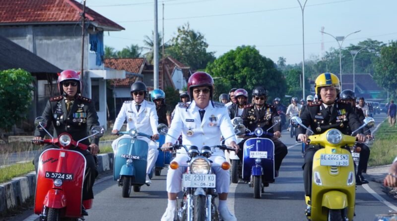 Semarak HUT ke-17, Bupati Tubaba dan Forkopimda Tampil Unik dengan Motor Klasik